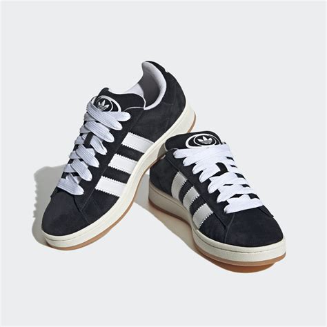 Adidas campus 00s original .